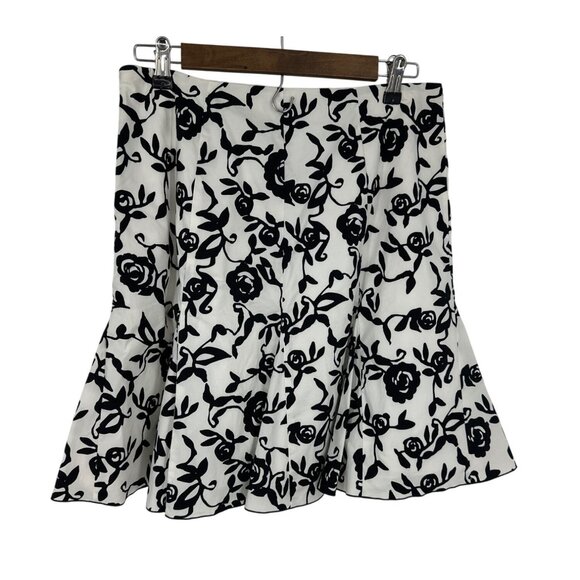 White House Black Market Womens Floral Flared Black & White Cotton Skirt Size 8 - Picture 4 of 10
